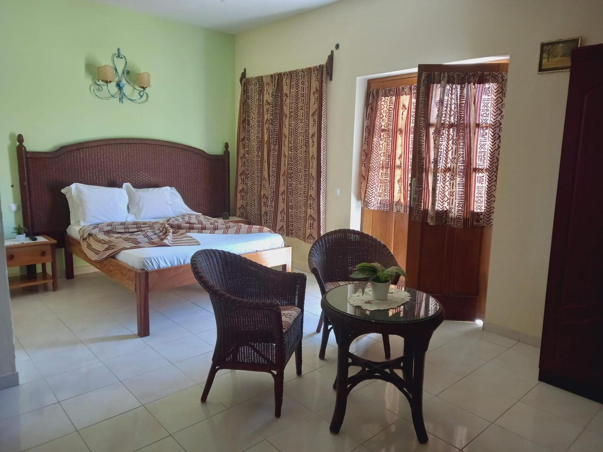 Residencial Rosa Criola Bed & Breakfast Sal Rei Exterior foto